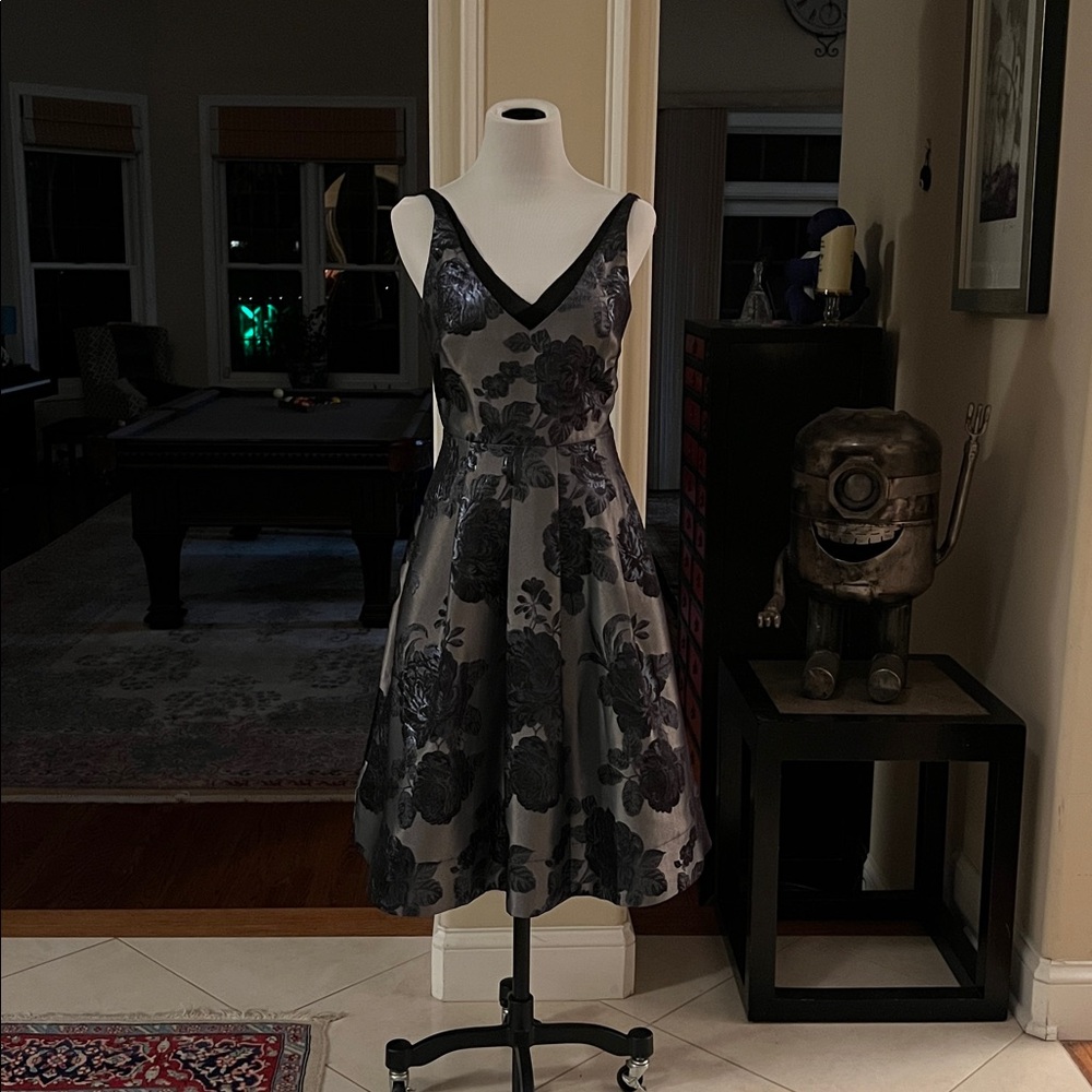 White House Black Market Silver and Black Floral Cocktail Dress with pockets.